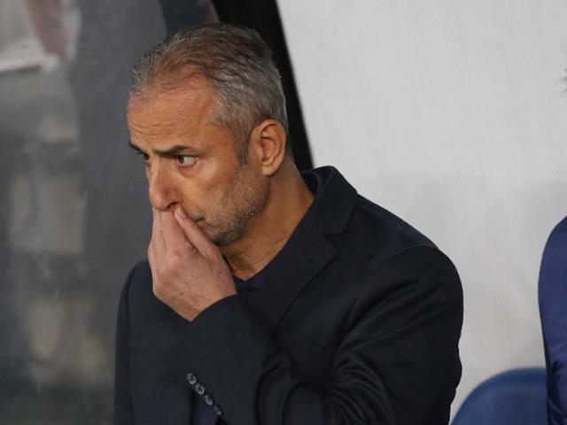 Fenerbahçe, Ankaragücü'ne deplasmanda 3-0 mağlup olarak Ziraat Türkiye Kupası'na veda etti...