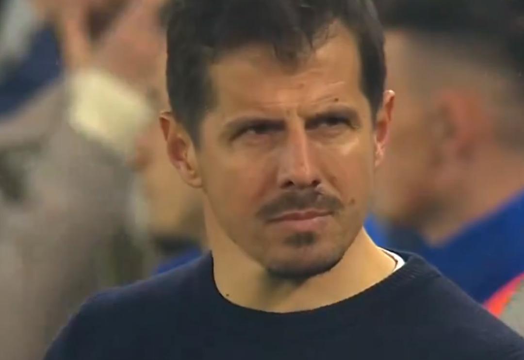 Fenerbah&ccedil;e trib&uuml;nlerinin Emre Bel&ouml;zoğlu'na tepkisi sonrası tecr&uuml;beli &ccedil;alıştırıcıdan ilgin&ccedil; bir cevap geldi!