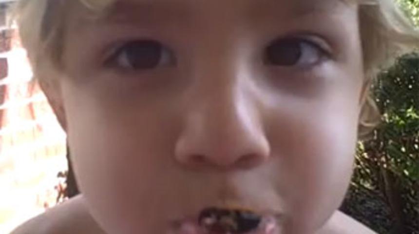 Bu çocuk izlenme rekorları kırıyor