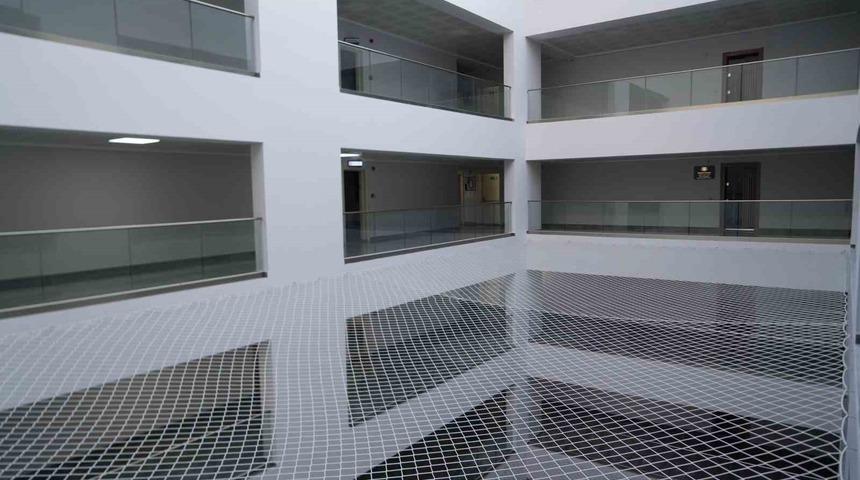 Niğde’de iş merkezindeki güvenlik ağı hayat kurtardı