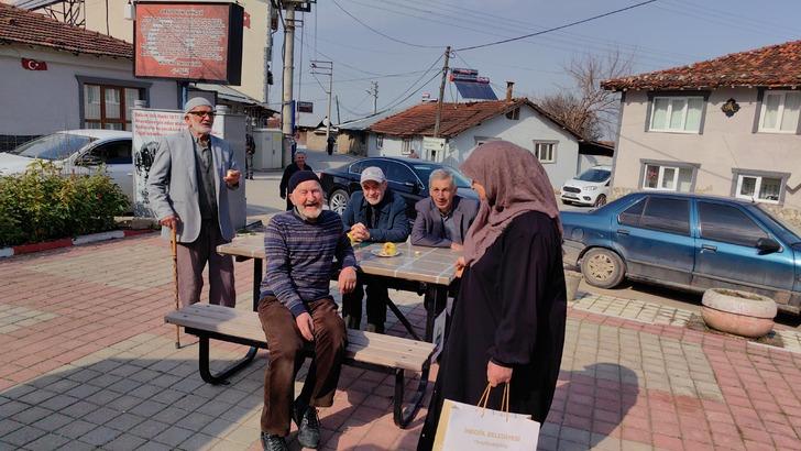 Osmanlı'dan kalan gelenek! Yılda 1 gün gerçekleşiyor: Kadınlar kahvede, erkekler evde... 'Geleneğini anneannemden öğrendim' G3