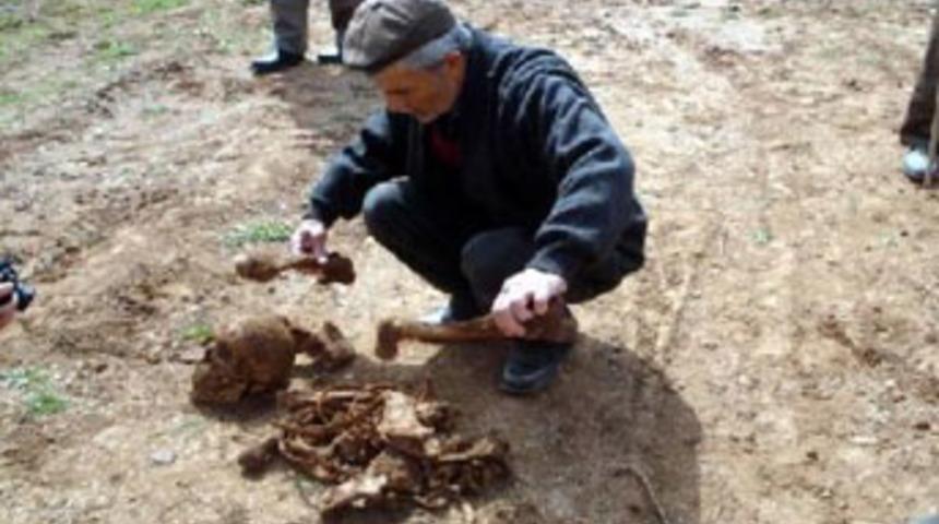 'R&uuml;yayla' şehit mezarını taşıdılar!