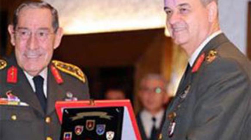 B&uuml;y&uuml;kanıt hakkında şok karar!