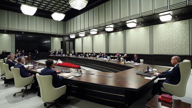 Cumhurbaşkanı Erdoğan talimatı verdi! Devletin 'gizli anayasası' güncelleniyor... Kırmızı Kitap nedir?