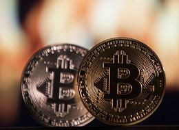 Bitcoin'in fiyatı  60 bin doları geçti