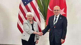 G20 zirvesinde dikkat çeken buluşma! Mehmet Şimşek, ABD Hazine Bakanı Janet Yellen ile görüştü: O anlar fotoğraf karesine böyle yansıdı