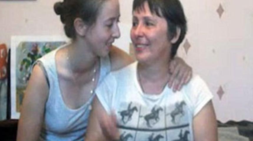 Kazada beyninin yarısını kaybetti ama...