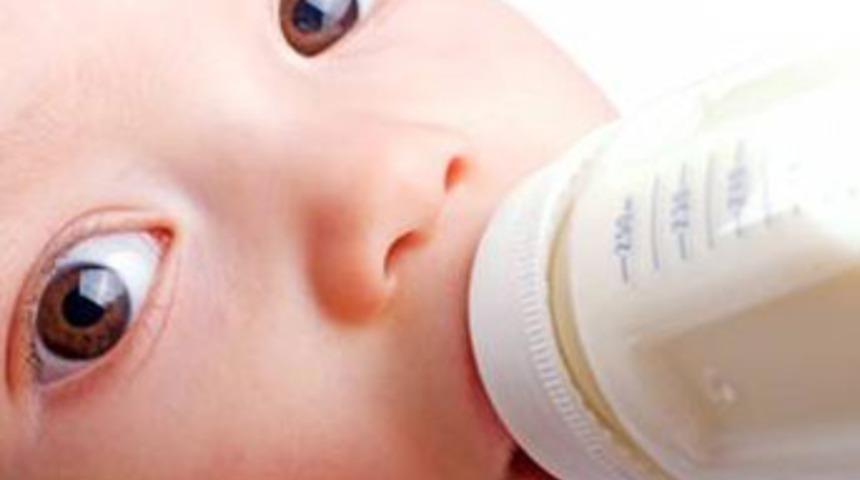 Bebek biberonları zehirliyor