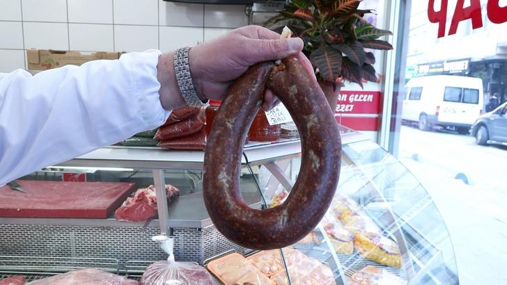 Pazarda 50, kasapta 200 lira! Vatandaşlar sucuktaki tehlikeye dikkat: Bolca ondan katıyorlar G2