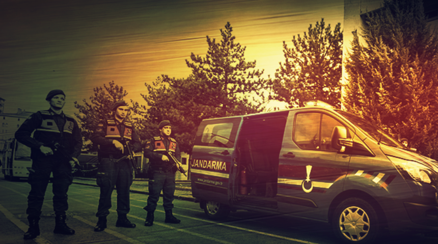 Askerlerin devrecilik kavgası kanlı bitti! Cinnet getiren jandarma, arkadaşını t&uuml;fekle vurdu