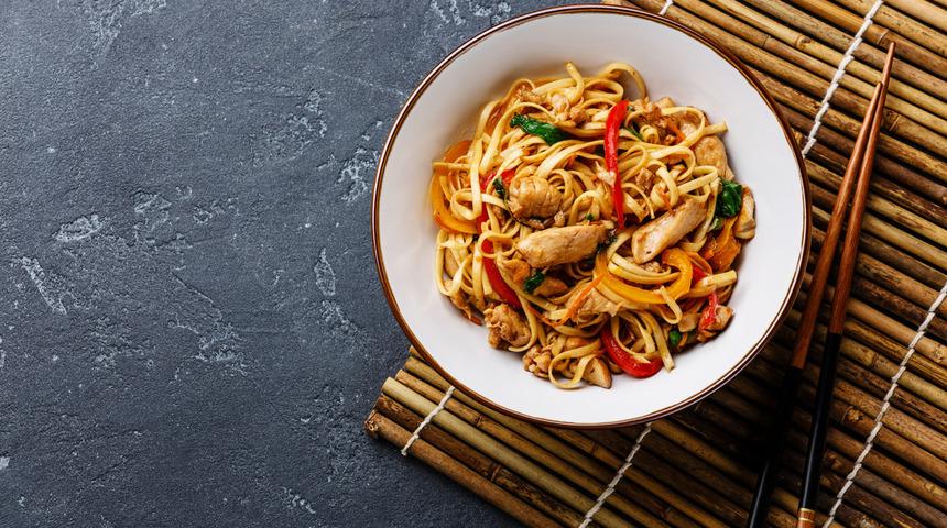 Tavuklu noodle tarifi: Tavuklu noodle nasıl yapılır?