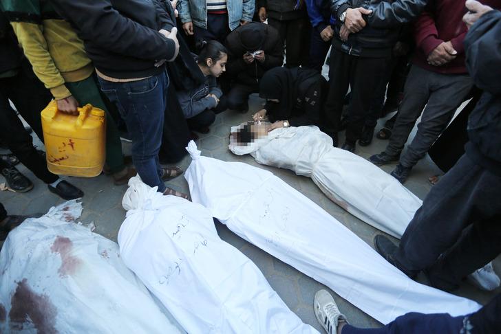 İsrail'den korkunç katliam! Yardım bekleyenlere saldırdı: 70'ten fazla ölü, 250'den fazla yaralı G2