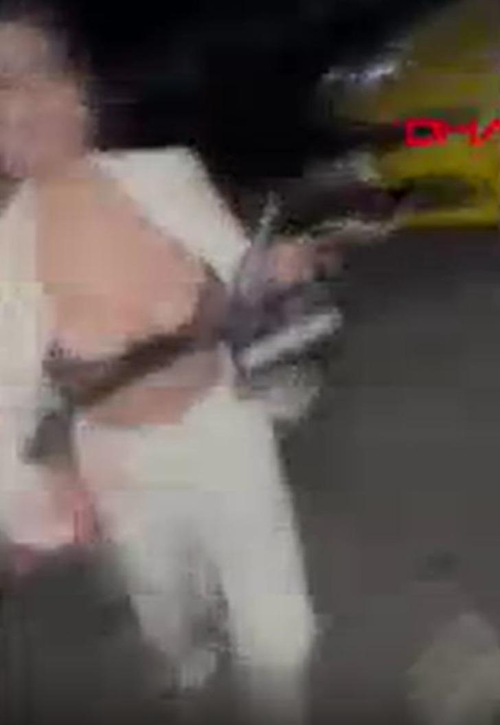 Önce taksimetreyi kırdı, sonra polise saldırdı! Alkollü kadın Başakşehir'de ortalığı birbirine kattı G1