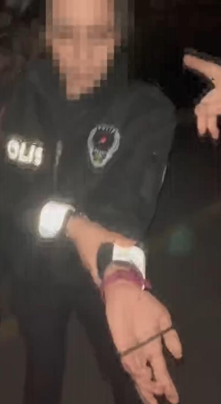 Önce taksimetreyi kırdı, sonra polise saldırdı! Alkollü kadın Başakşehir'de ortalığı birbirine kattı G4