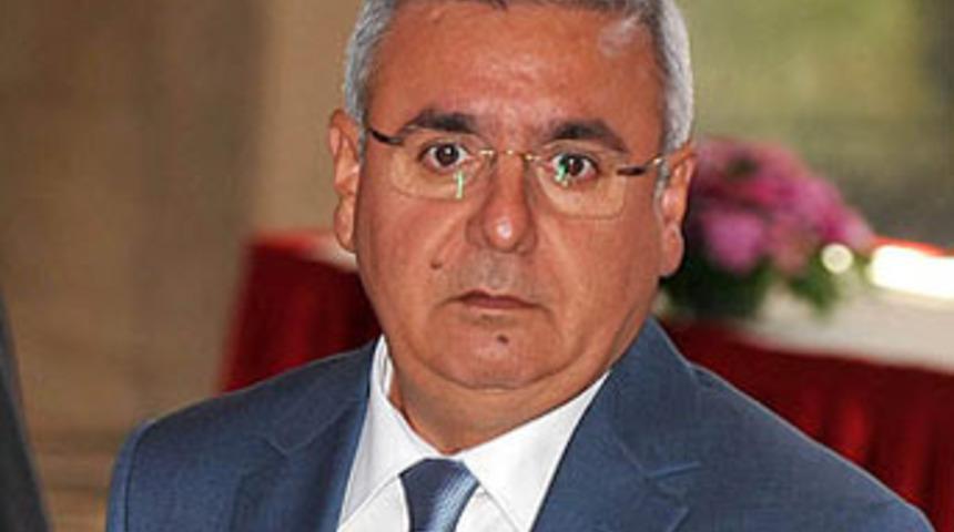 Metiner'den o s&ouml;zlere yine a&ccedil;ıklama