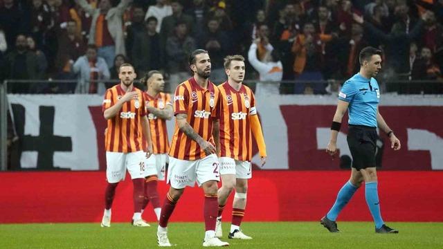 Karagümrük tarih yazdı, Galatasaray kupadan elendi!