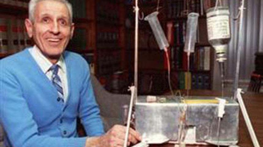 &lsquo;&Ouml;l&uuml;m Meleği&rsquo; &ouml;ld&uuml;