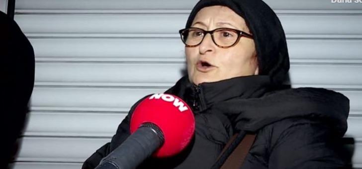 Gece yarısı kuyruğa girip saat 8'e kadar bekliyorlar! İstanbul'da tek, Türkiye'de 18 yerde mağazası var... Her şey ucuz et alabilmek için! G3