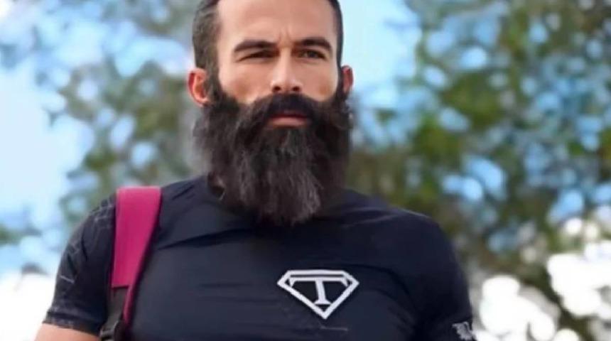 Survivor'ın yıldızı Turabi hakkında çıkan o haberlere ateş püskürdü! "Dominik'te değilim"