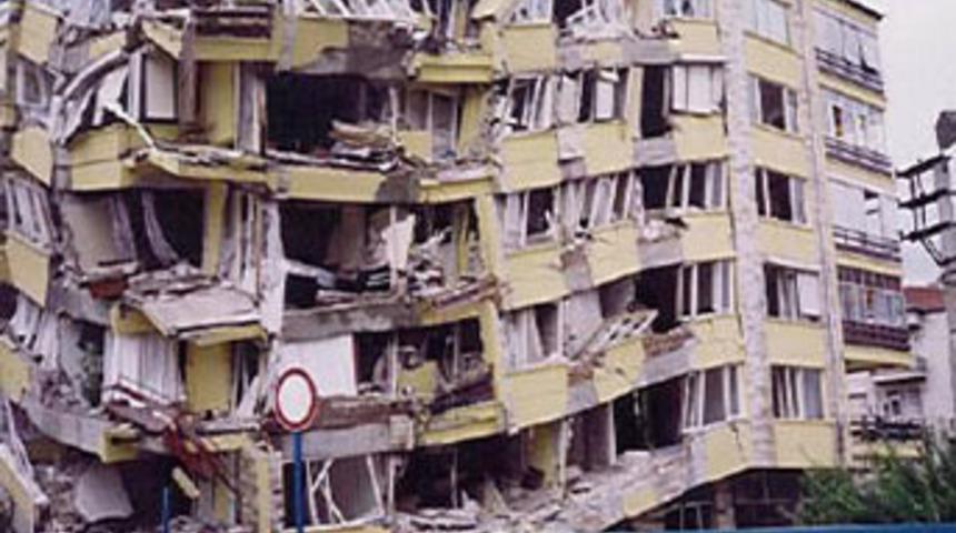 Uzmanlar depremi yorumladı