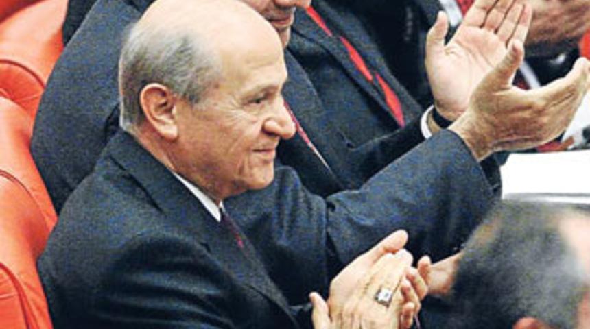 Bahçeli'nin alkışladığı tek AK Partili