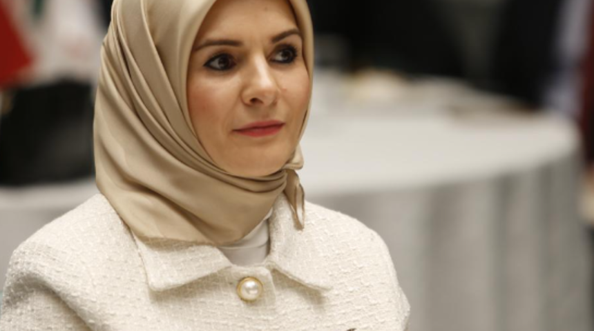 Aile ve Sosyal Hizmetler Bakanı Mahinur Özdemir Göktaş dizi yapımcılarına sert çıktı! 'Bir dizide herkes mi entrikacı olur?'   