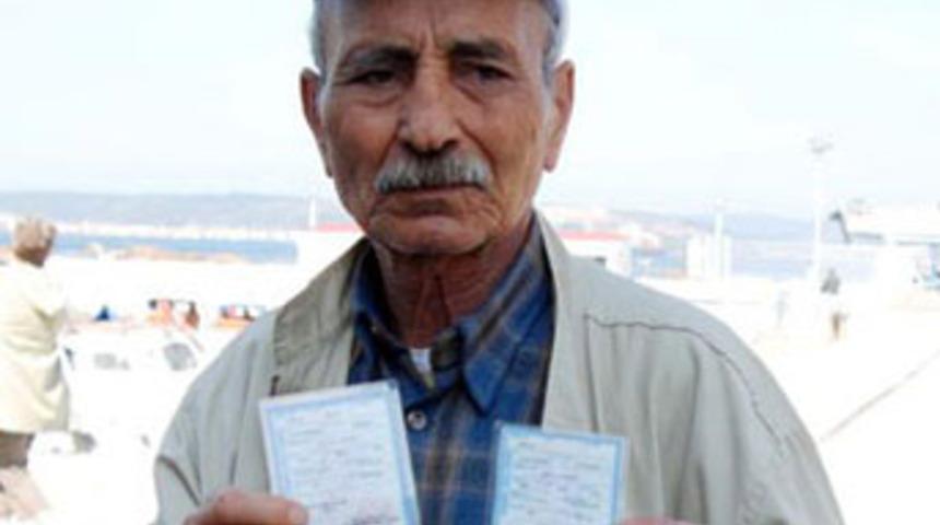 N&uuml;fus c&uuml;zdanından 'İslam' ibaresini sildirdi