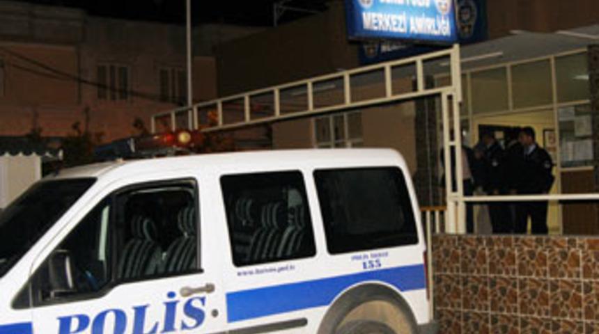 Tarsus'ta polis merkezine molotoflu saldırı