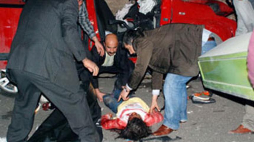 İ&ccedil;inde aynı aileden 9 kişi vardı