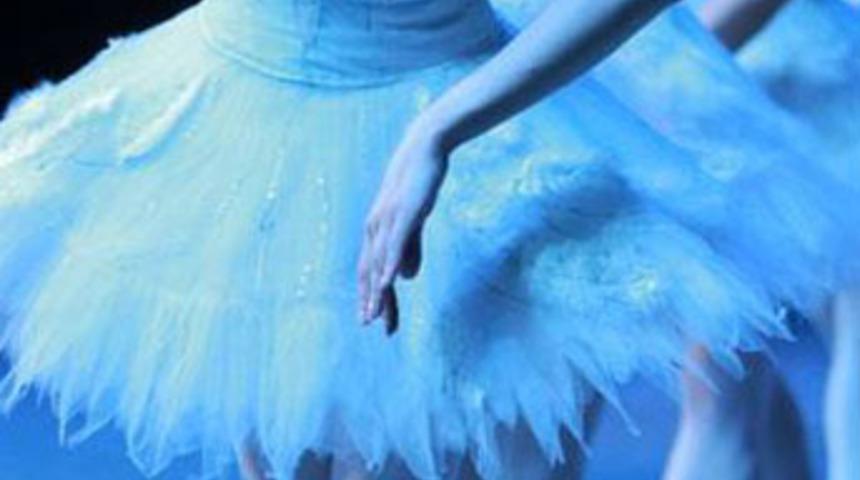 Bolşoy Balesi'nde 'erotik foto skandalı'