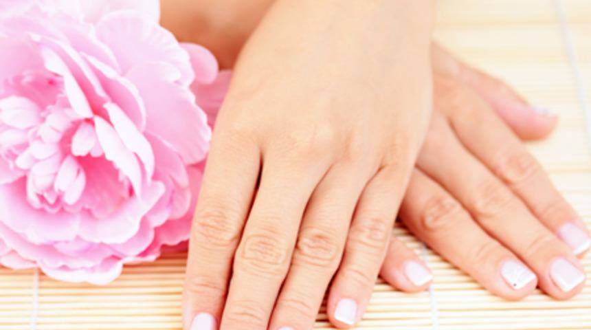 Fransız Manik&uuml;r&uuml; (French Oje) Nasıl Yapılır?