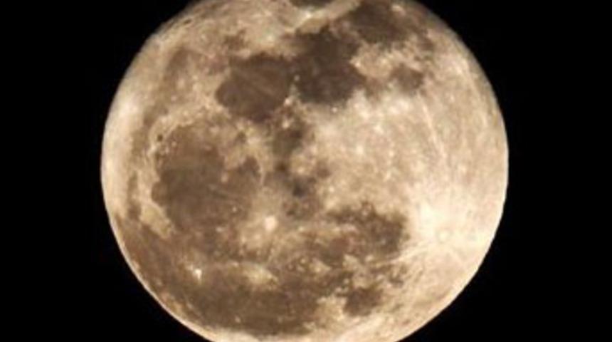 'S&uuml;per Ay' korkusu