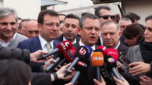 OZGUR-OZEL-VE-EKREM-IMAMOGLU-UMRANIYEDE_20092 (1)