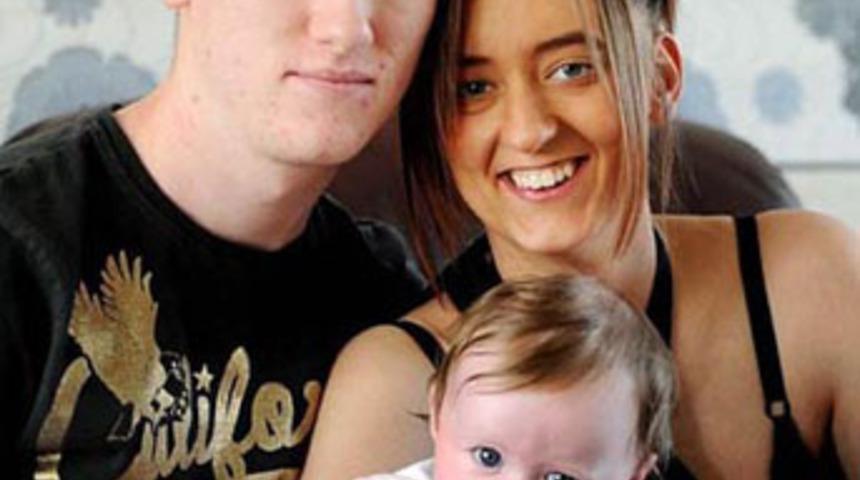 Doğumdan sonra komaya girdi, uyandığında ise