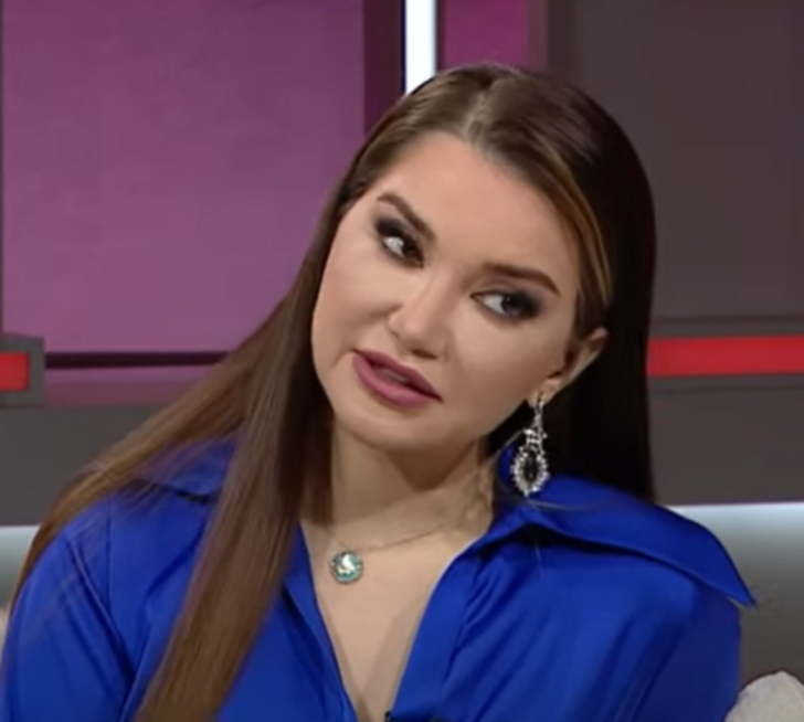 Kursuydu, elbisesiydi derken sonunda bu da oldu! 2 torun sahibi adamın karısından isteği şoke etti! 'Yılmaz Erdoğan'dan neyim eksik? dedi... 'Dilber gibi...' G4