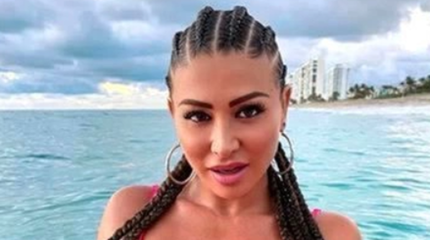 Sosyal medya fenomeni Francia James'in sokak tarzını kimse anlayamadı! Bir gören bir daha baktı