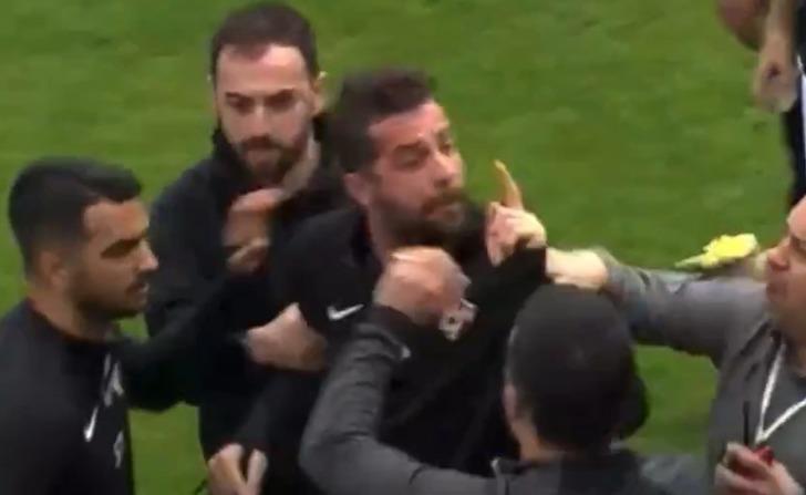 Bodrum'da olaylı maç! Çılgına döndüler... Arda Turan’a yabancı madde atıldı, Uğur Demirok hastaneye kaldırıldı! Başkanlar sahaya indi G3