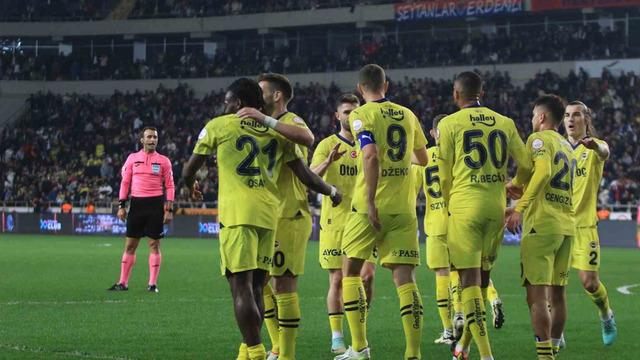 Fenerbahçe, Hatayspor'u 2-0 mağlup ederek hata yapmadı!