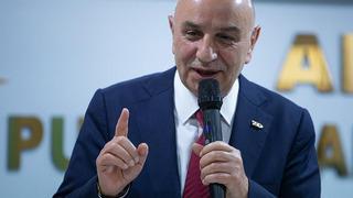 Turgut Altınok Ankara'da 10 günde çok şey değişti diyerek duyurdu! İşte son anket sonuçları...