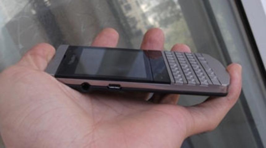 Hiç böyle bir BlackBerry görmediniz!