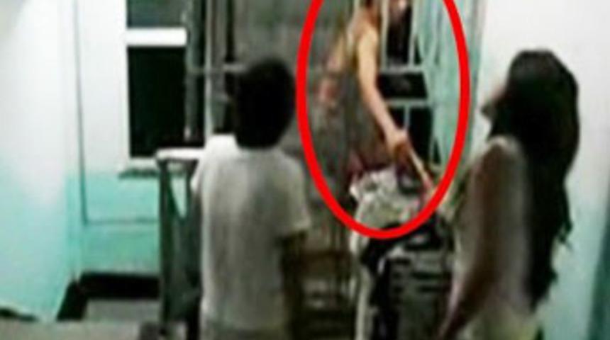 Kadınlar i&ccedil; &ccedil;amaşırı hırsızını b&ouml;yle yakaladı