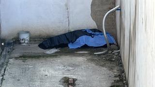 Genç kadın, duvar dibinde ölü bulundu! Dikkat çeken ayakkabı detayı