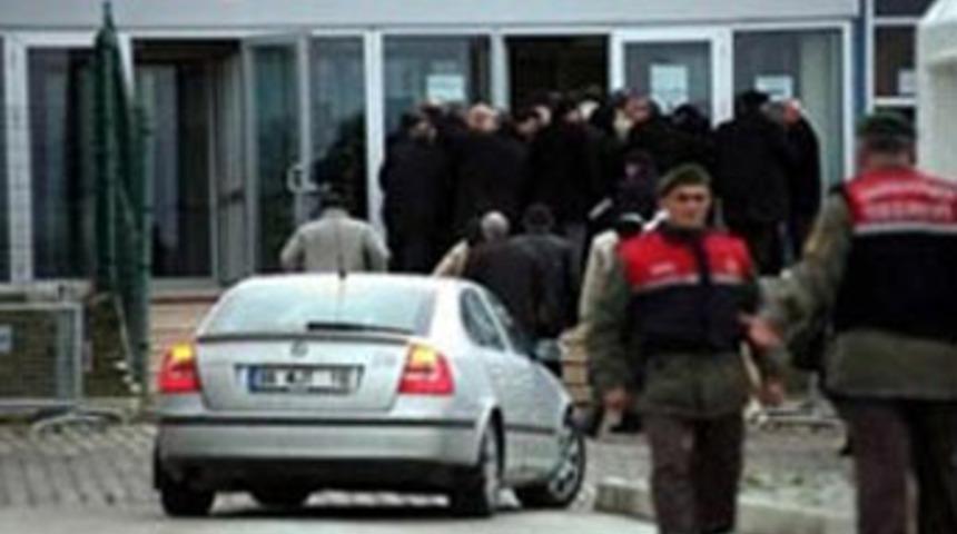 Balyoz'da 5 askere tutuklama