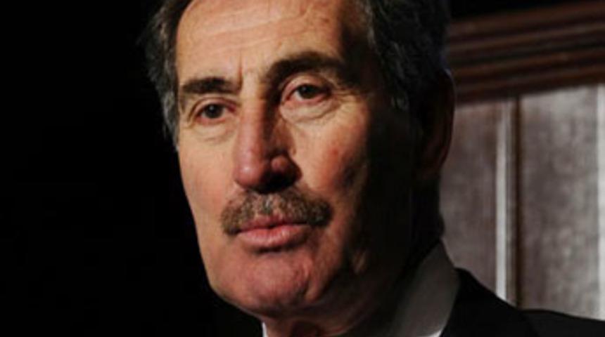 Arın&ccedil;'tan sonra G&uuml;nay da uyandırmak istemedi!