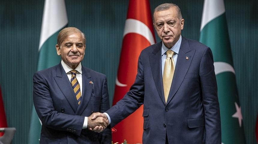 Cumhurbaşkanı Erdoğan, Pakistan Başbakanı Şerif ile görüştü