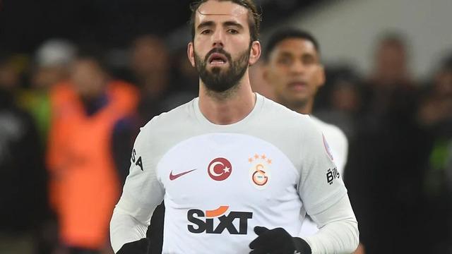 Okan Buruk'tan Sergio Oliveira açıklaması!