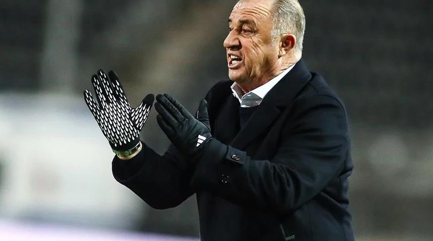 Fatih Terim, Yunanistan Ligi'nin normal sezonunu keyifsiz bitirdi!