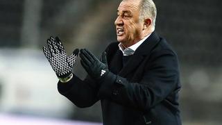 Fatih Terim, Yunanistan Ligi'nin normal sezonunu keyifsiz bitirdi!
