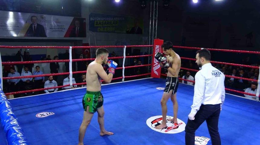 Tatvan&rsquo;da T&uuml;rkiye-İran Muaythai gecesi d&uuml;zenlendi