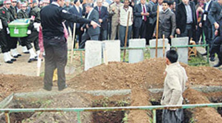 Bağ evindeki toplu intiharın sırrı